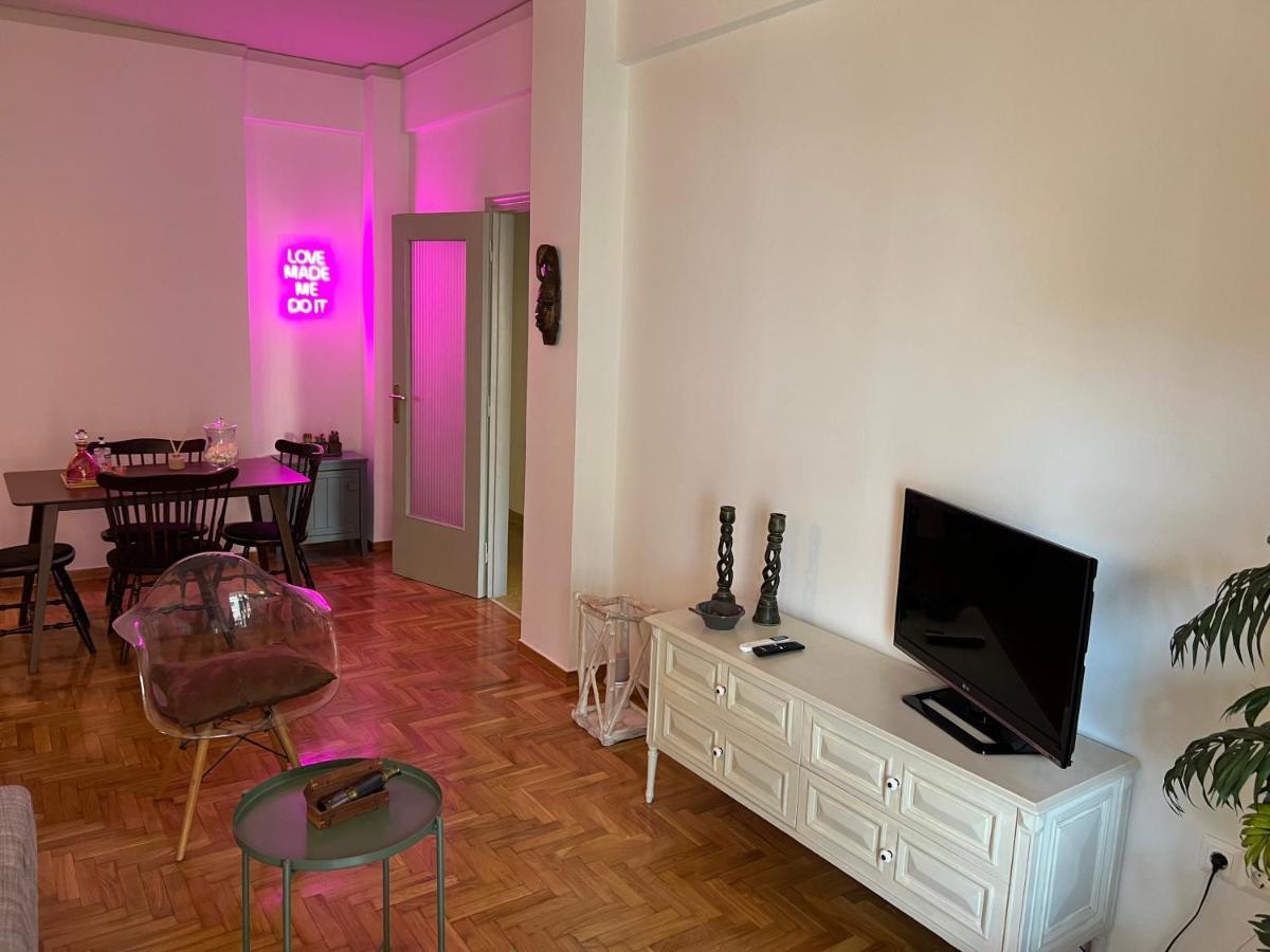 Comfortable 2-Bedroom Apartment Near City Center 100M From Metro Athens Exterior photo